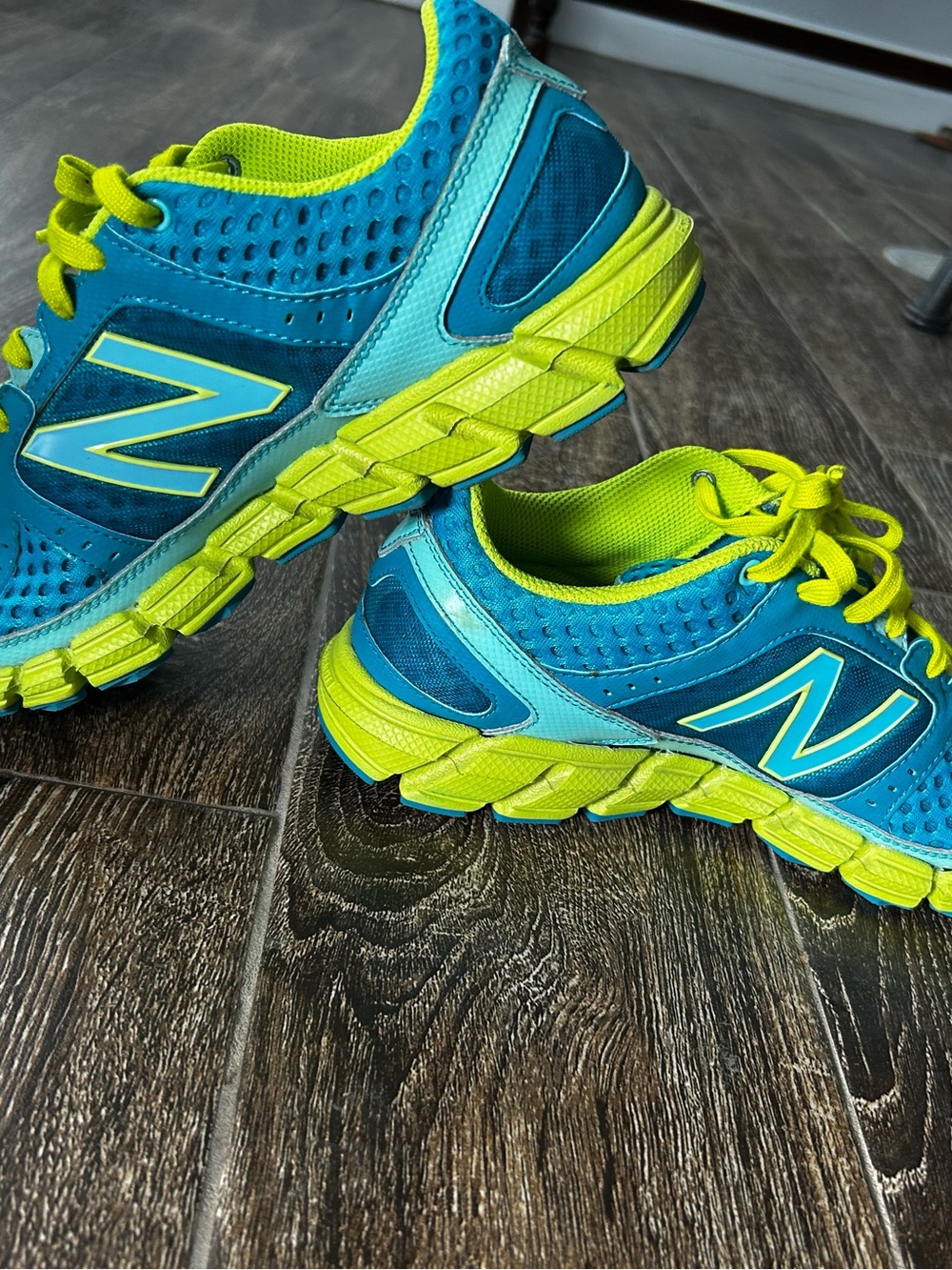 New Balance womens Teal and Lime Athletic Sneakers
